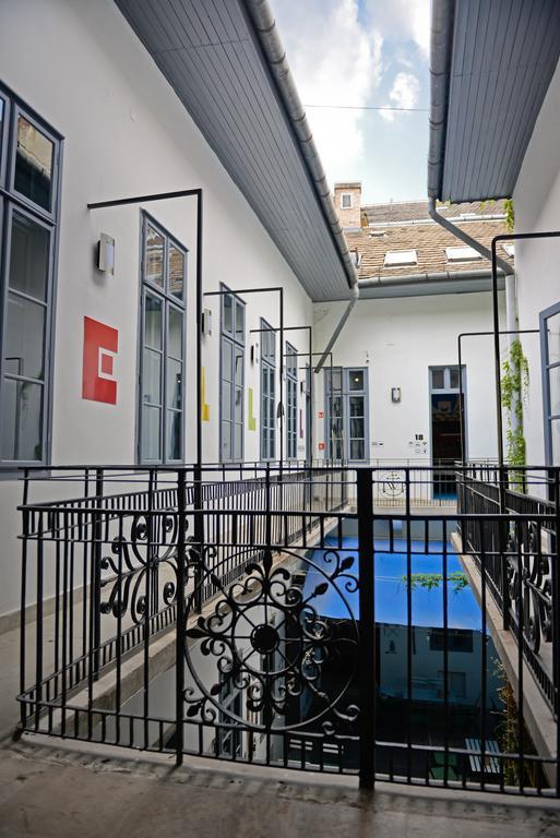 Lol Boutique Hostel City Center Budapest Luaran gambar