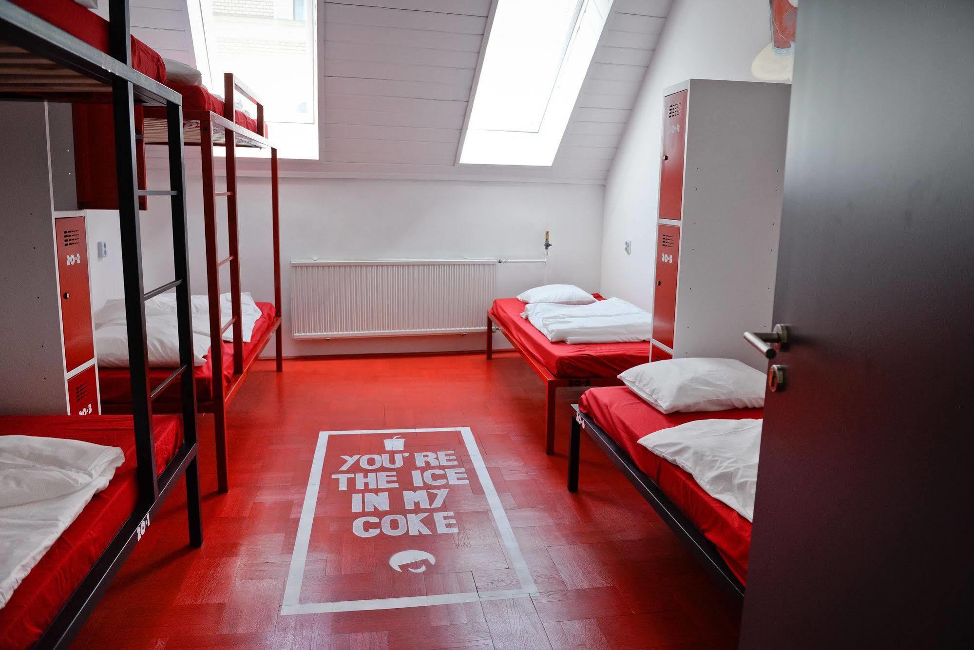 Lol Boutique Hostel City Center Budapest Luaran gambar