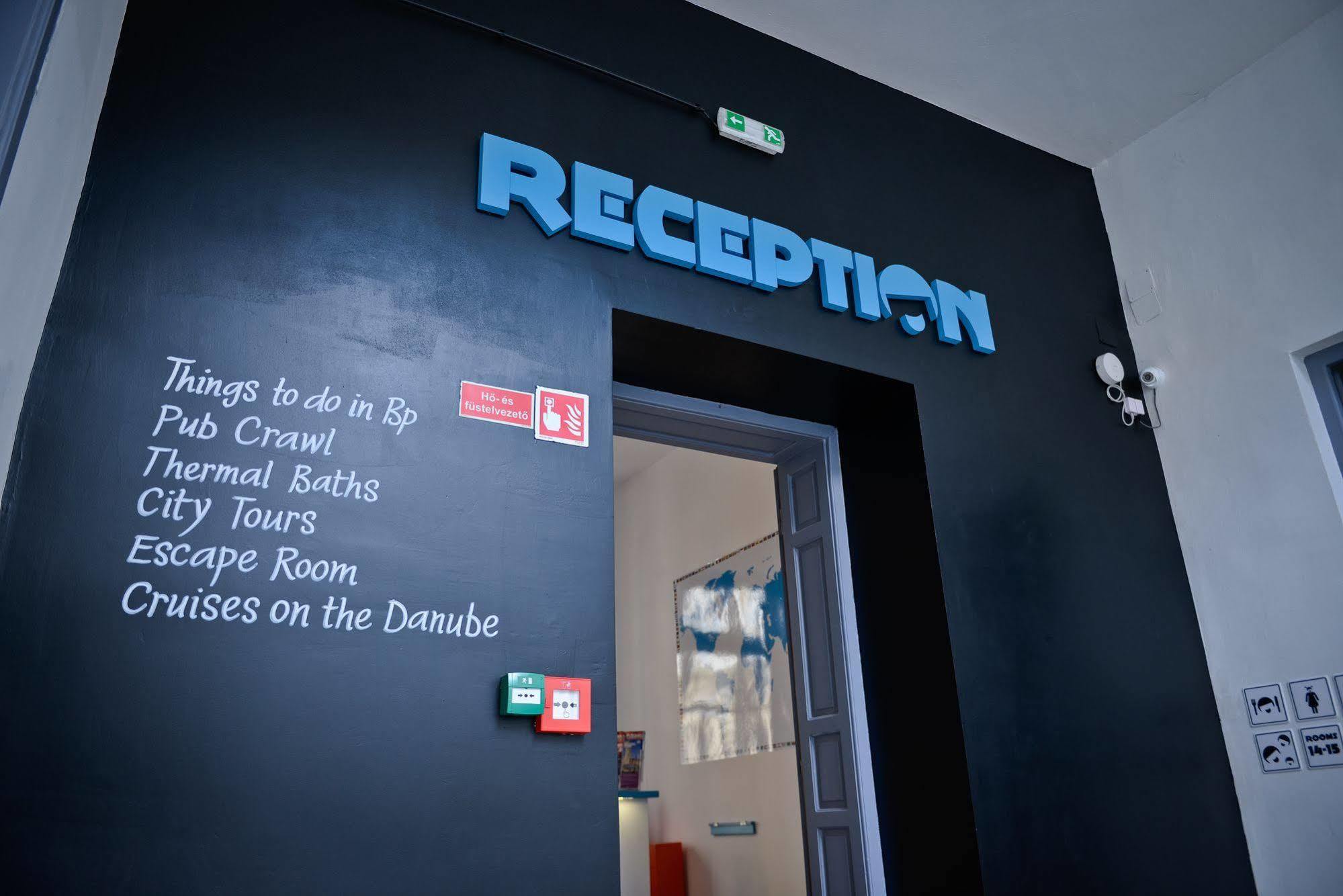 Lol Boutique Hostel City Center Budapest Luaran gambar